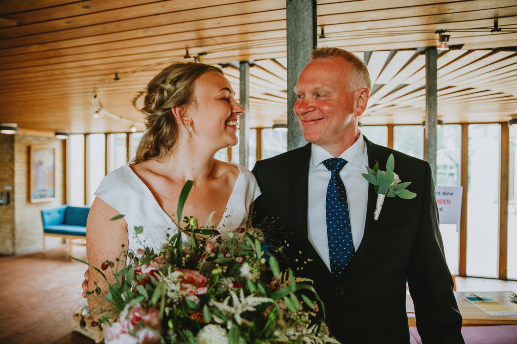 Bryllupsfotograf chfotofilm Holstebro Miriam Lasse Ausumgaard Noerrelandskirken 11