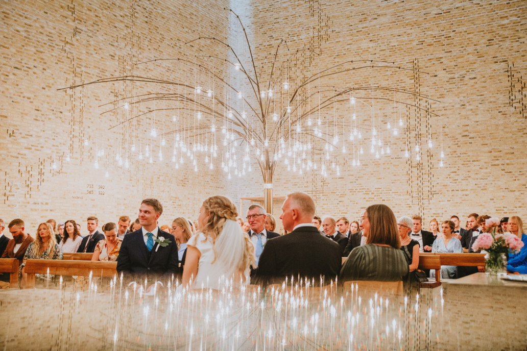 Bryllupsfotograf chfotofilm Holstebro Miriam Lasse Ausumgaard Noerrelandskirken 17
